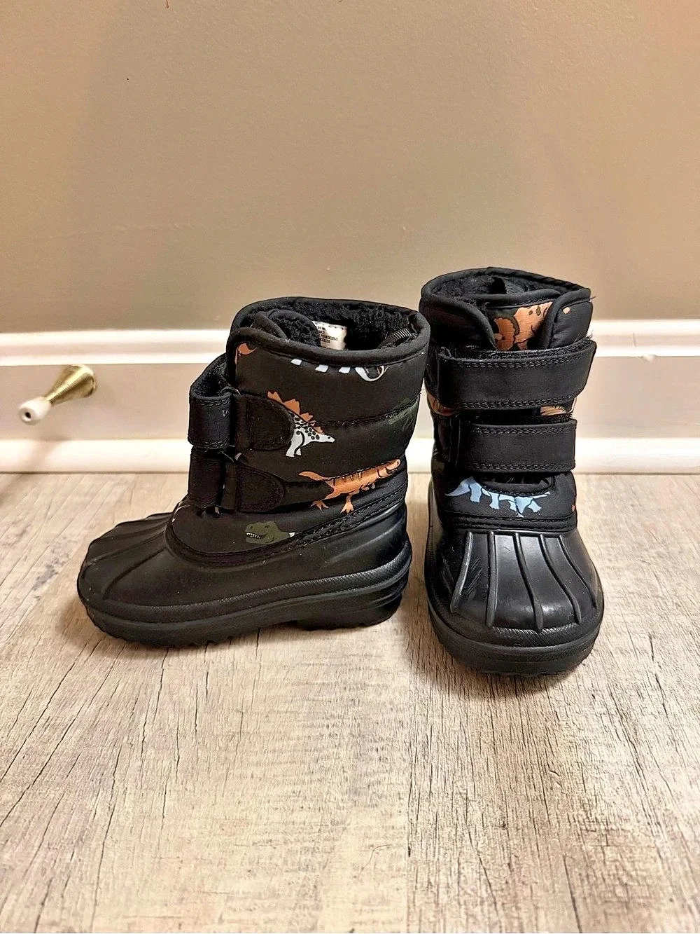 The Children's Place Toddler Boys Dino All Weather Boots Black & Orange